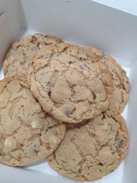 Double Choc Chip Cookies (Pack of 6)